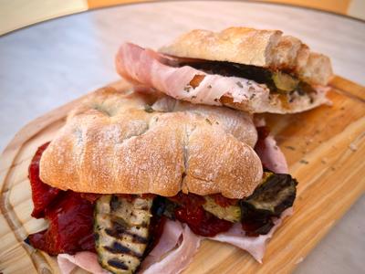 El capítulo II at Tutti Sensi